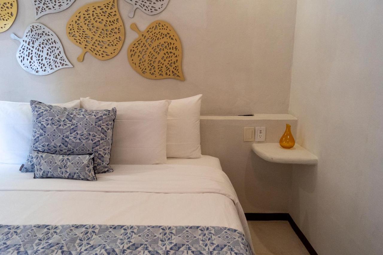 Deluxe Double Room with Bath,1186396339:JPEG